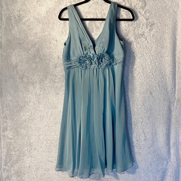 Adrianna Papell Dresses & Skirts - Adrianna Papell Dress